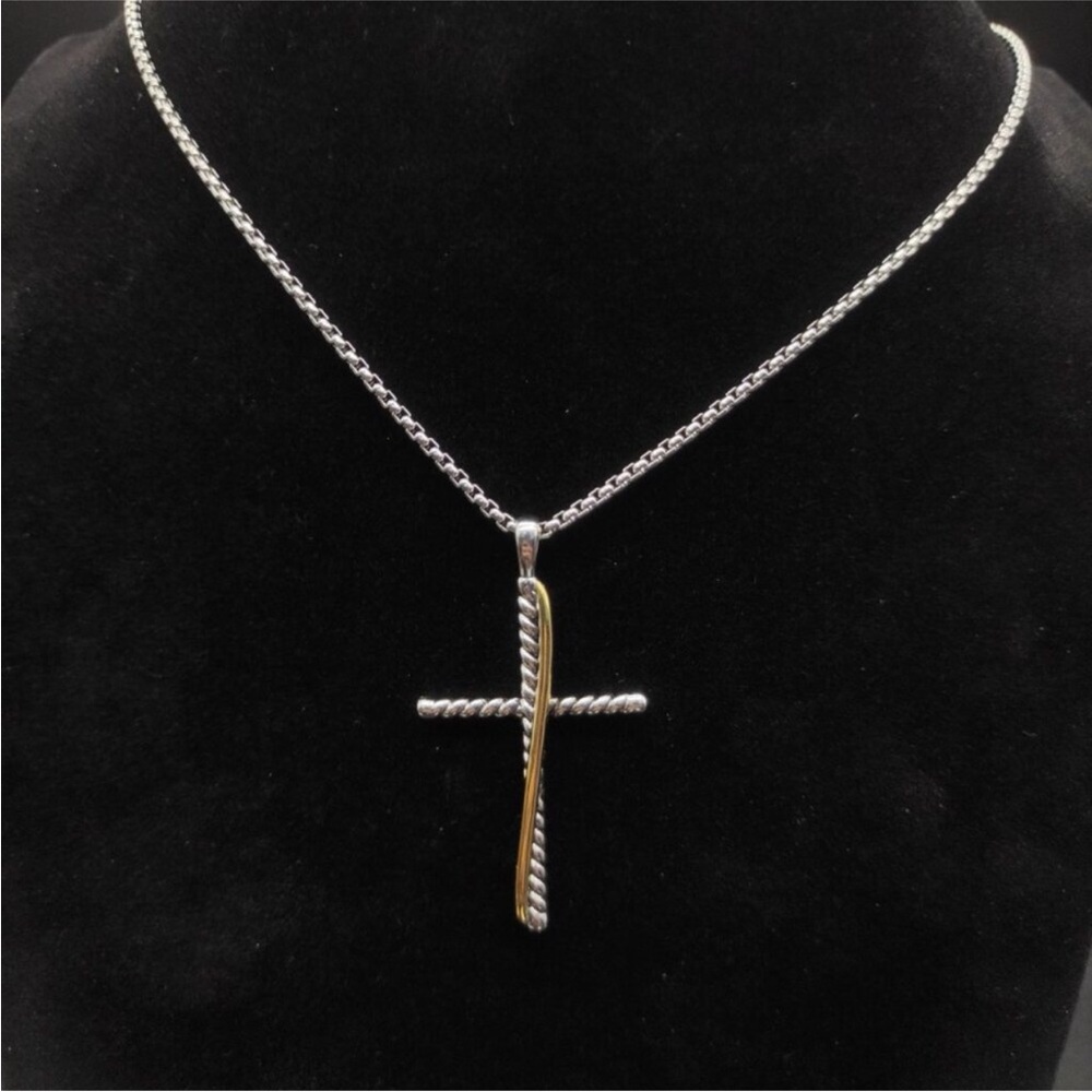 David Yurman Sterling Silver Cross Pendant Necklace - Silver